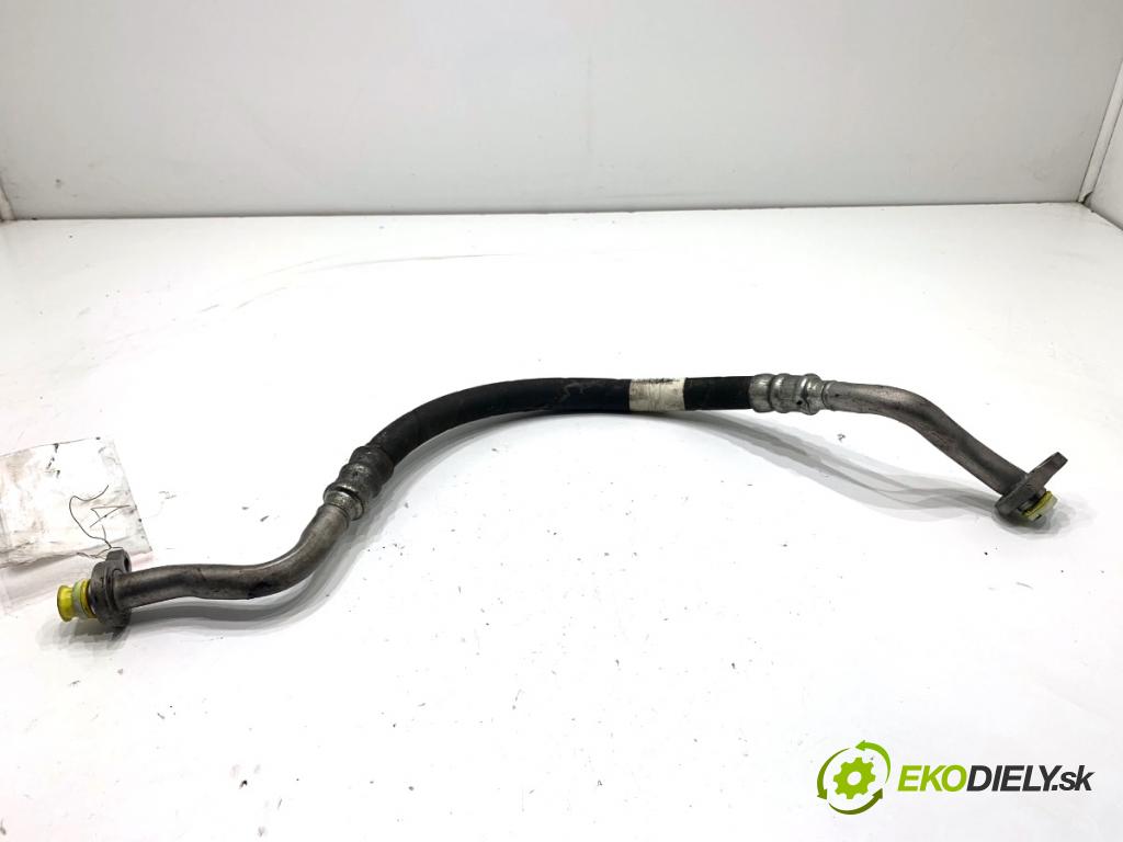 VOLVO V60 I Kombi 2018 110 kW 2.0 D3 1969 rúrka klimatizace 31455071 (Trubka klimatizace)