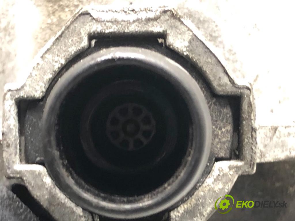 VOLVO V60 I Kombi 2018 110 kW 2.0 D3 1969 pumpa vakuová 31316688