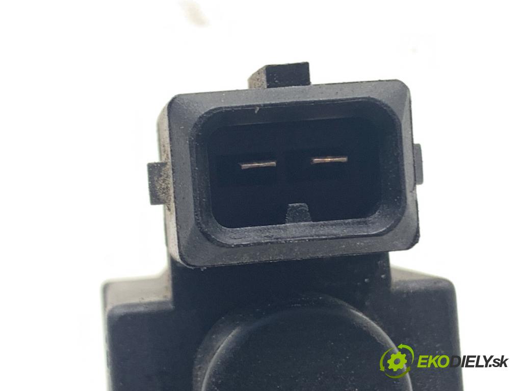 VOLVO V60 I Kombi 2018 110 kW 2.0 D3 1969 Ventil tlaku 31339879 (Ventil)