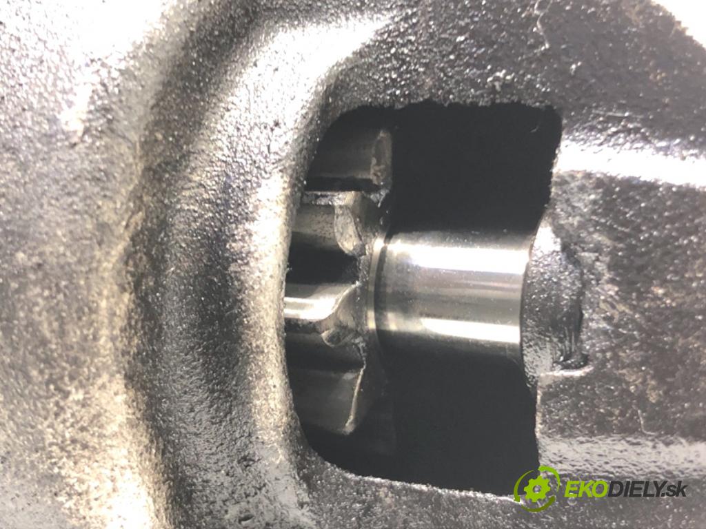 HONDA CR-V III SUV 2008 103 kW 2.2 i-CTDi 4WD (RE6) 2204 Štartér M002T85871 (Štartér)