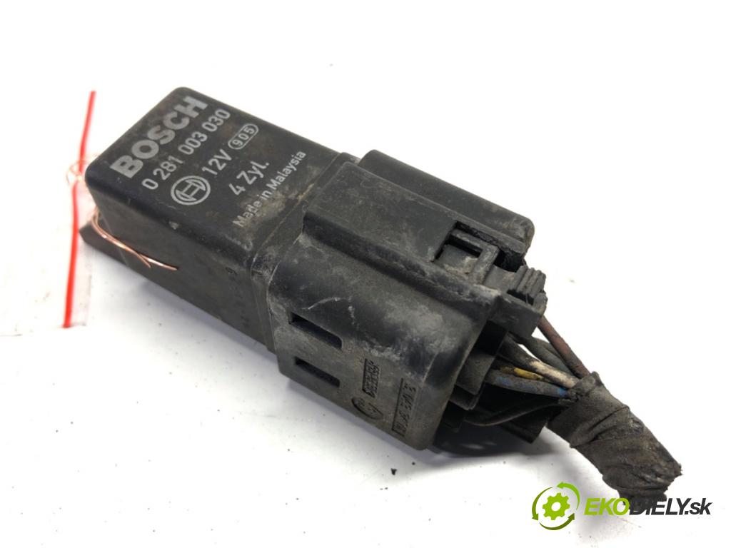 HONDA CR-V III SUV 2008 103 kW 2.2 i-CTDi 4WD (RE6) 2204 relé sviečok žhavenia 0281003030 (Relé)