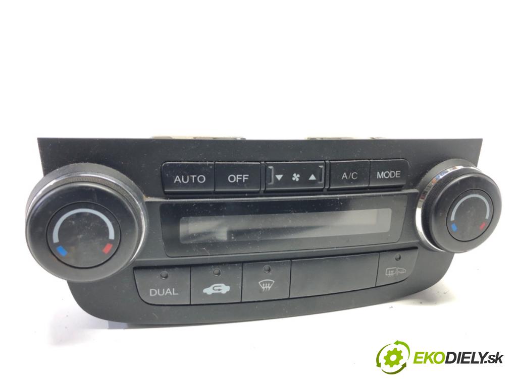 HONDA CR-V III SUV 2008 103 kW 2.2 i-CTDi 4WD (RE6) 2204 Panel ovládania kúrenia  (Prepínacie páčky pod volantom)