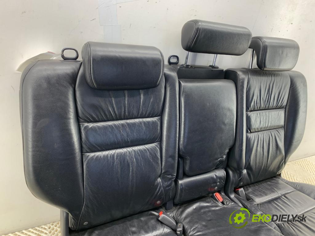 HONDA CR-V III SUV 2008 103 kW 2.2 i-CTDi 4WD (RE6) 2204 sedadlo druhý VLÁDA: