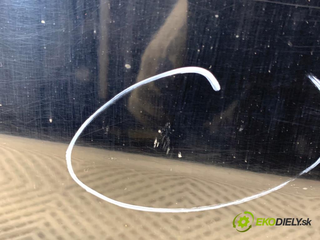 HONDA CR-V III SUV 2008 103 kW 2.2 i-CTDi 4WD (RE6) 2204 dveře pravý přední část