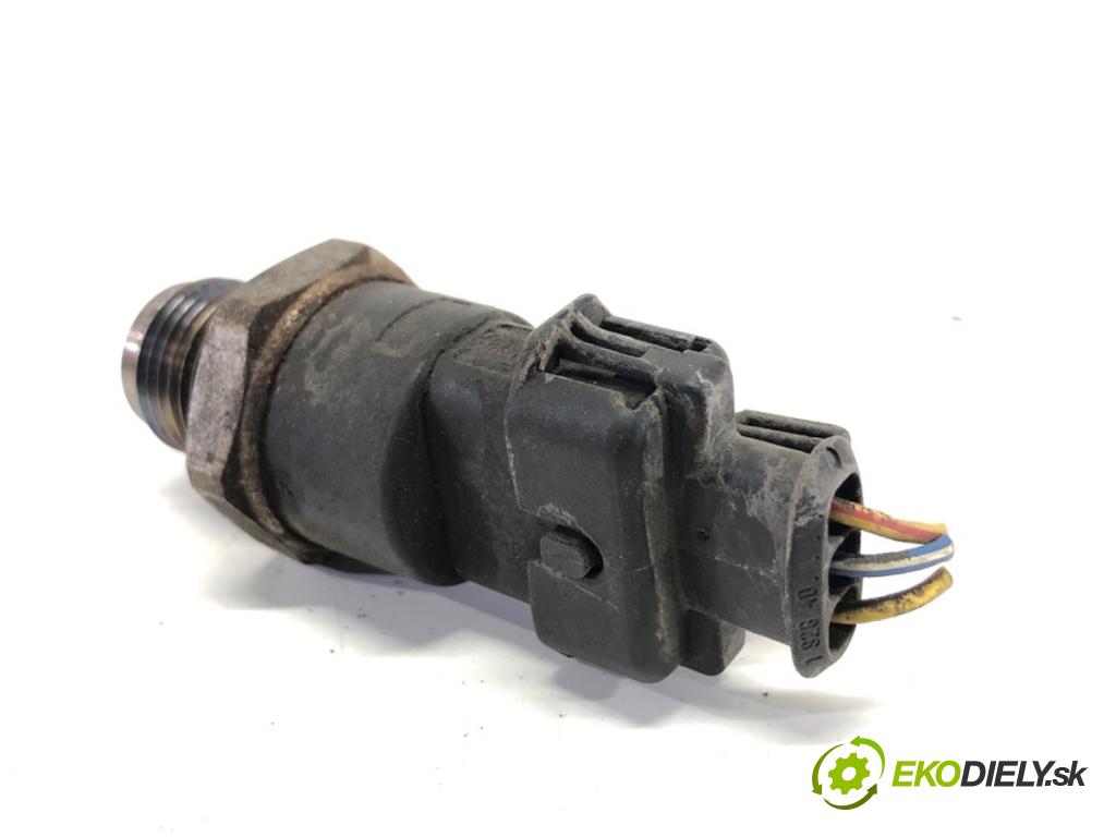 HONDA CR-V III SUV 2008 103 kW 2.2 i-CTDi 4WD (RE6) 2204 Snímač tlaku paliva 0281002534 (Snímač)