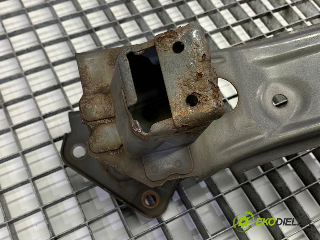 HONDA CR-V III SUV 2008 103 kW 2.2 i-CTDi 4WD (RE6) 2204 výztuha nárazníka přední část  (Přední výztuha)