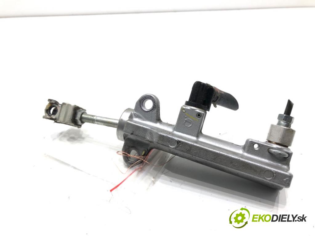 HONDA CR-V III SUV 2008 103 kW 2.2 i-CTDi 4WD (RE6) 2204 Spojkový valec pumpa spojky  (Spojkový valec)