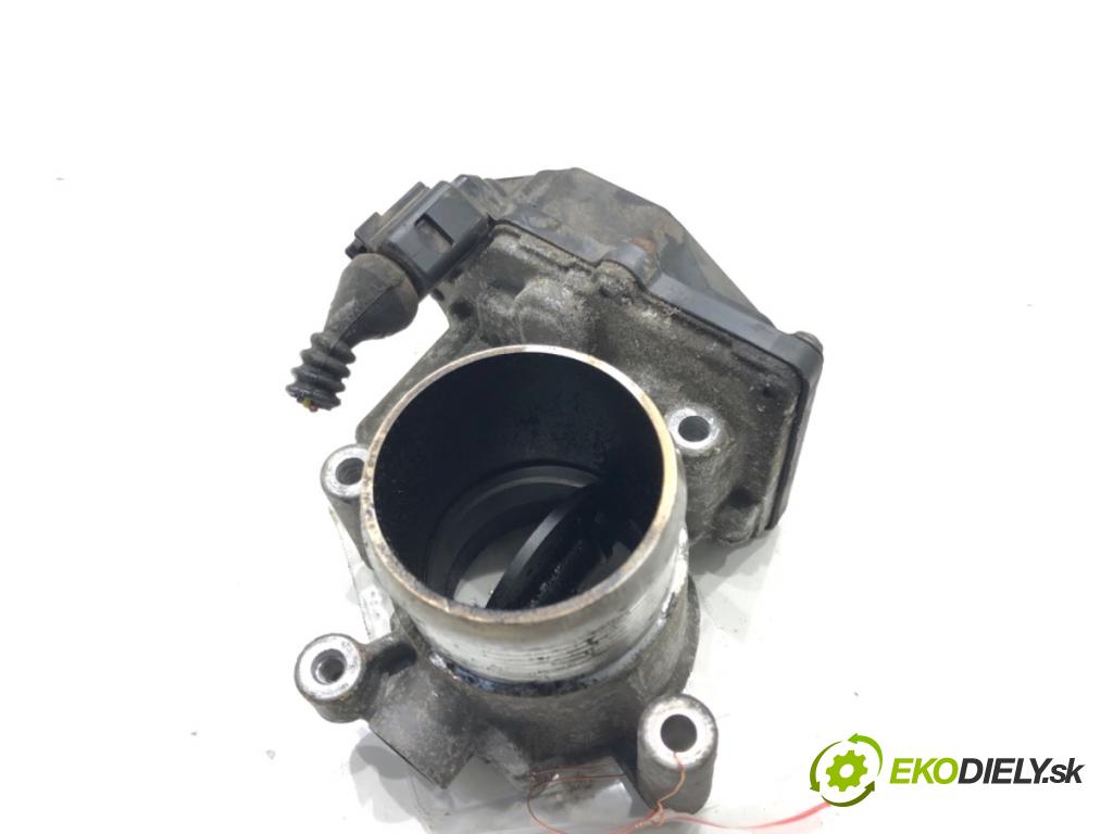 VW PASSAT B7 sedan 2013 103 kW 2.0 TDI 1968 Škrtiaca klapka 03L128063T (Škrtiaca klapka)