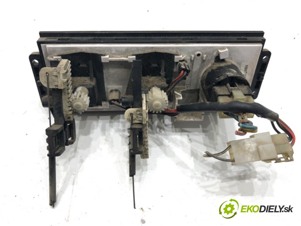 DAEWOO LUBLIN II Skrzynia 1996 64 kW 2.4 TD 2417 Panel ovládania kúrenia  (Prepínacie páčky pod volantom)