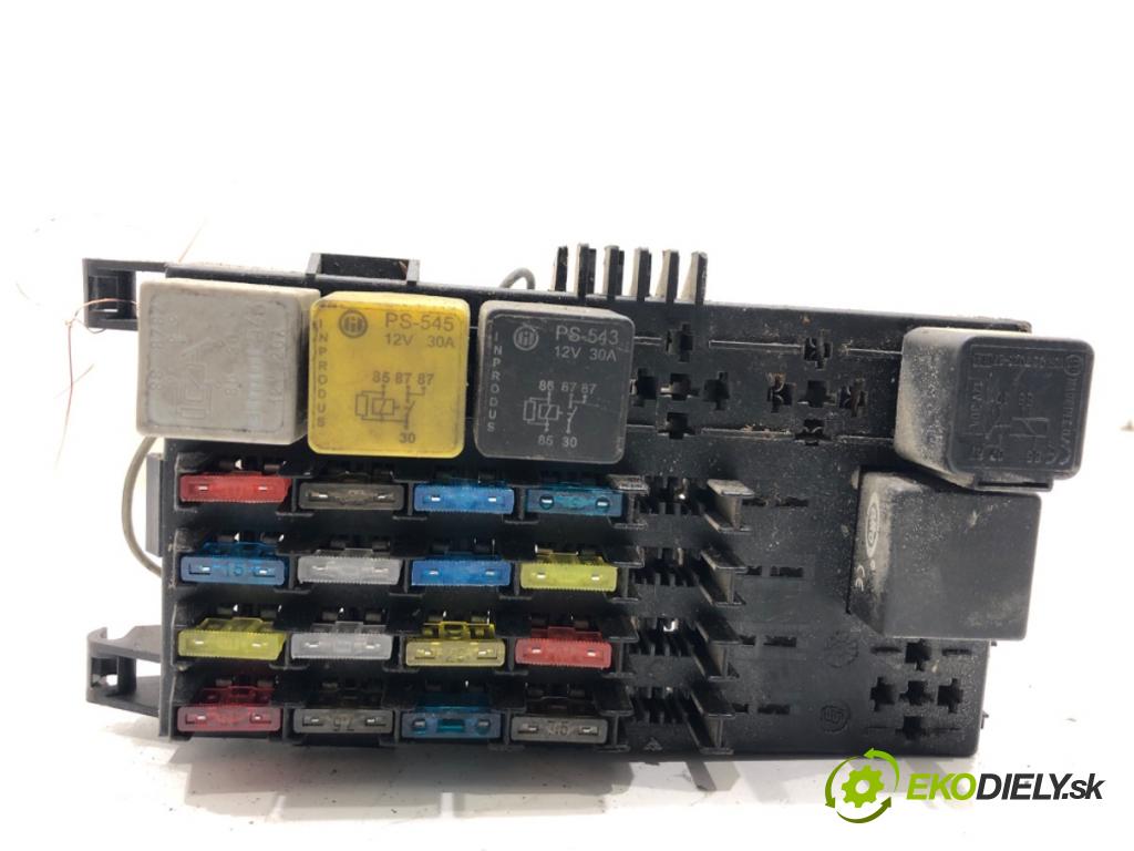 DAEWOO LUBLIN II Skrzynia 1996 64 kW 2.4 TD 2417 Skrinka poistková  (Poistková skrinka)