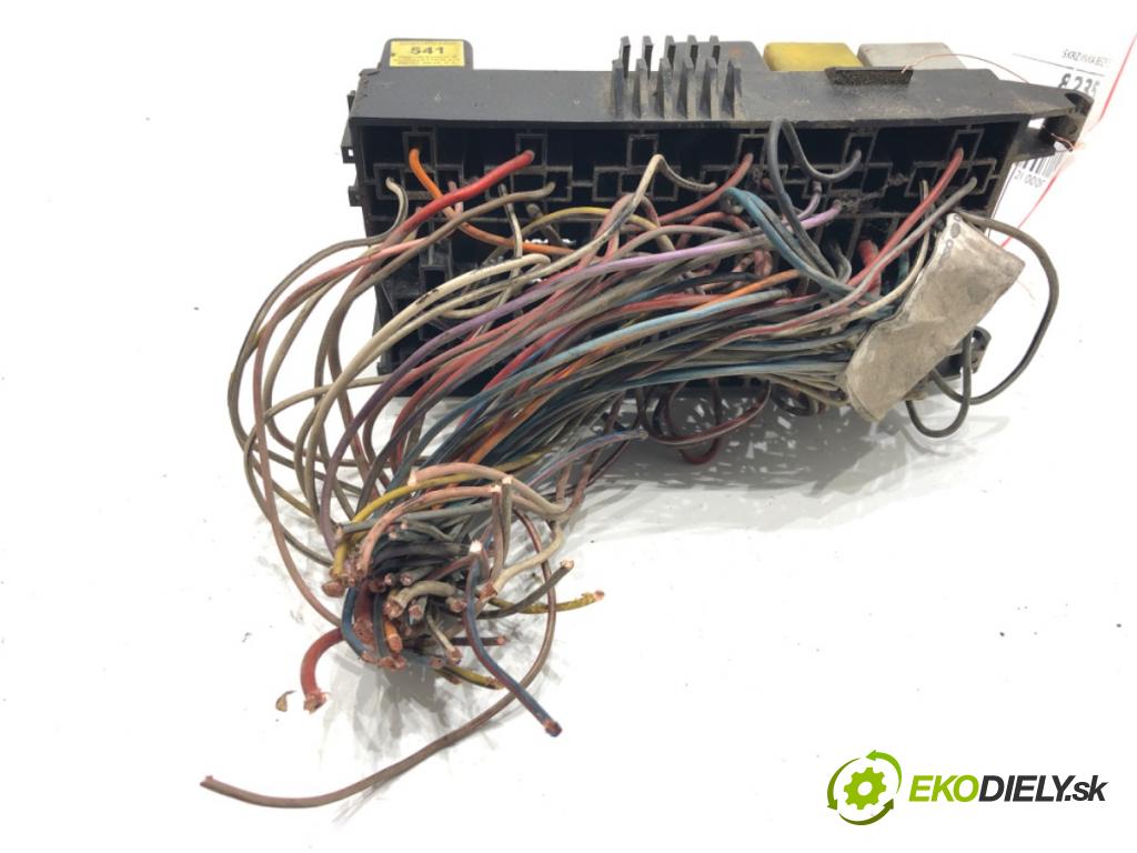 DAEWOO LUBLIN II Skrzynia 1996 64 kW 2.4 TD 2417 Skrinka poistková  (Poistková skrinka)