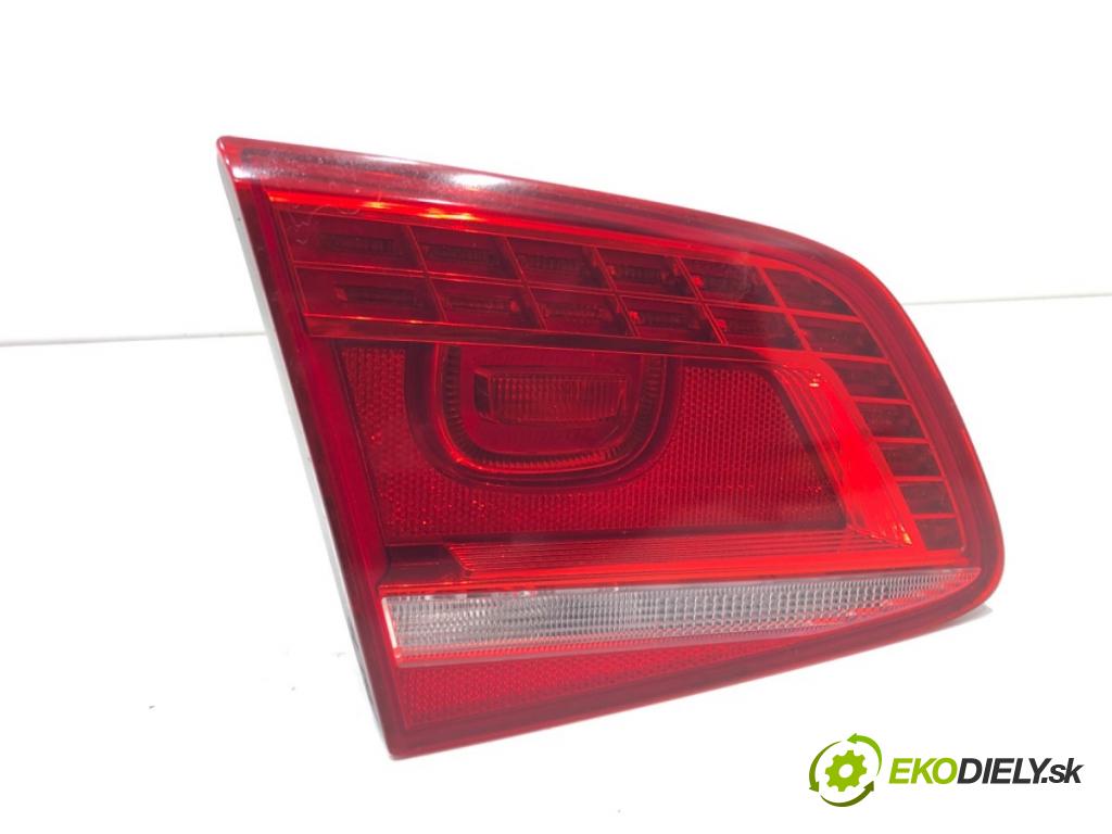 VW PASSAT B7 sedan 2013 103 kW 2.0 TDI 1968 Svetlo zad ľavá strana vnútorná  (Kľučka dverí ostatné)