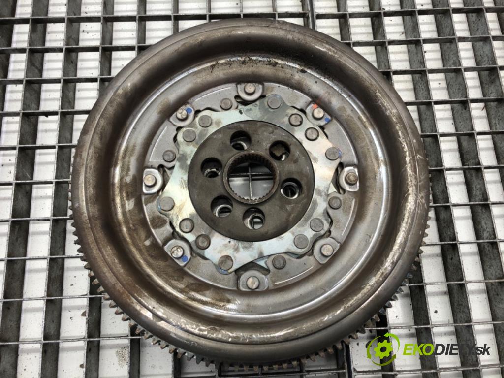 VW PASSAT B7 sedan 2013 103 kW 2.0 TDI 1968 spojková sada bez ložiska 415074409 (Spojková sada)