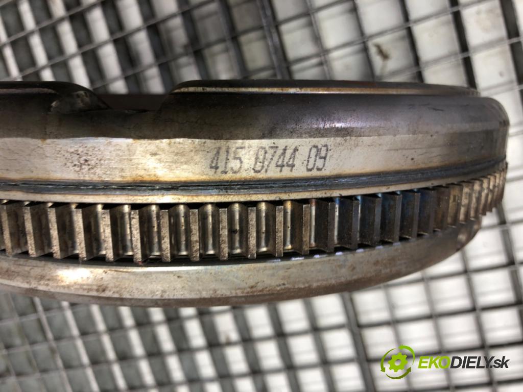 VW PASSAT B7 sedan 2013 103 kW 2.0 TDI 1968 spojková sada bez ložiska 415074409 (Spojková sada)