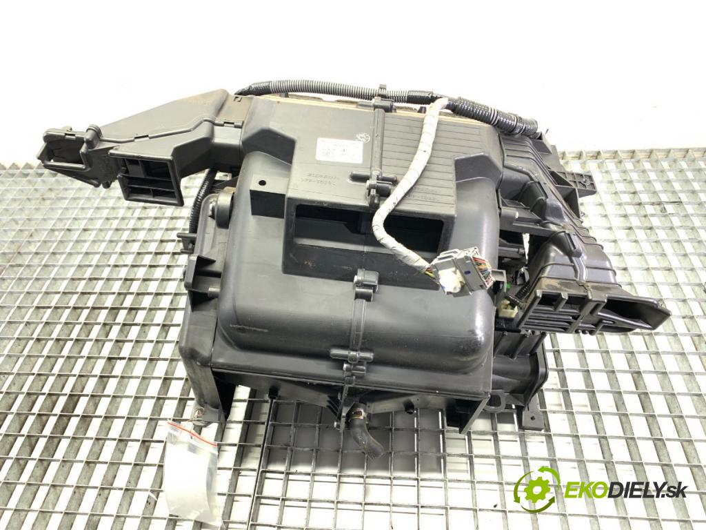 HONDA CR-V III SUV 2008 103 kW 2.2 i-CTDi 4WD (RE6) 2204 Výhrevné teleso, radiátor kúrenia KOMBAJN MF443150-7985