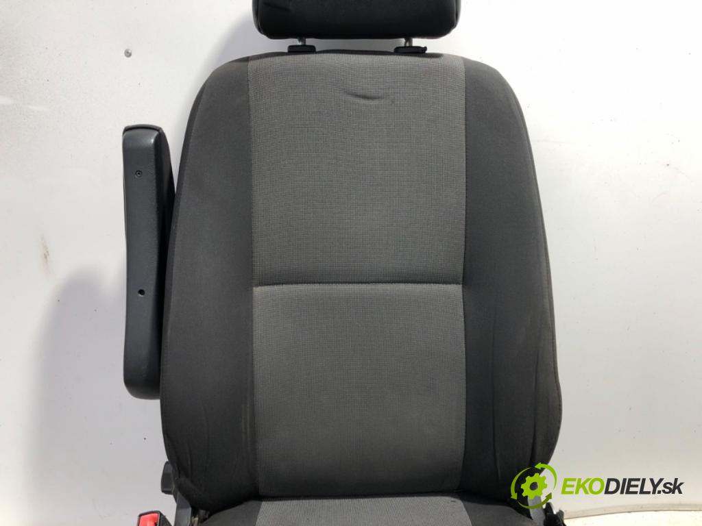 VW CRAFTER 30 50 Platforma / podwozie 2015 80 kW 2.0 TDI 1968 Sedadlo ľavy predný