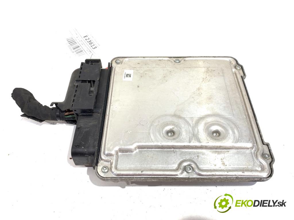 VW CRAFTER 30 50 Platforma / podwozie 2015 80 kW 2.0 TDI 1968 riadiaca jednotka Motor 03L906012A 0281017488 (Riadiaca jednotka)