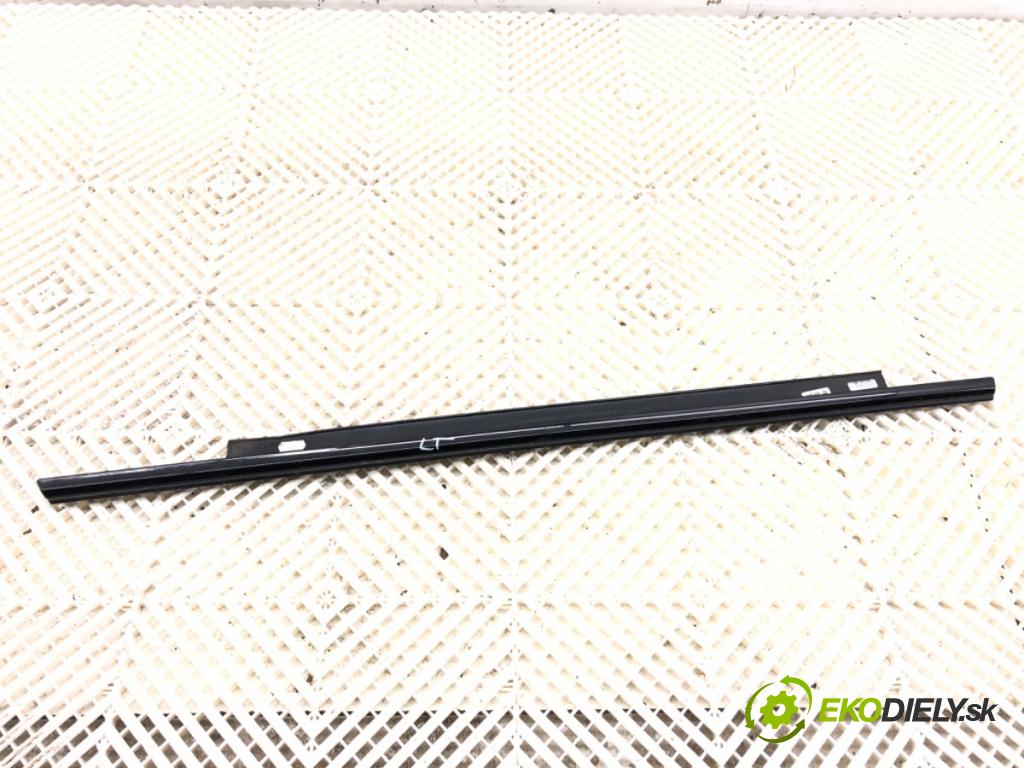 AUDI A6 C7 Kombi 2017 445 kW RS6 performance quattro 3993 lišta Sbírání: zadní část levá strana černá barva LESK 4G0853763K