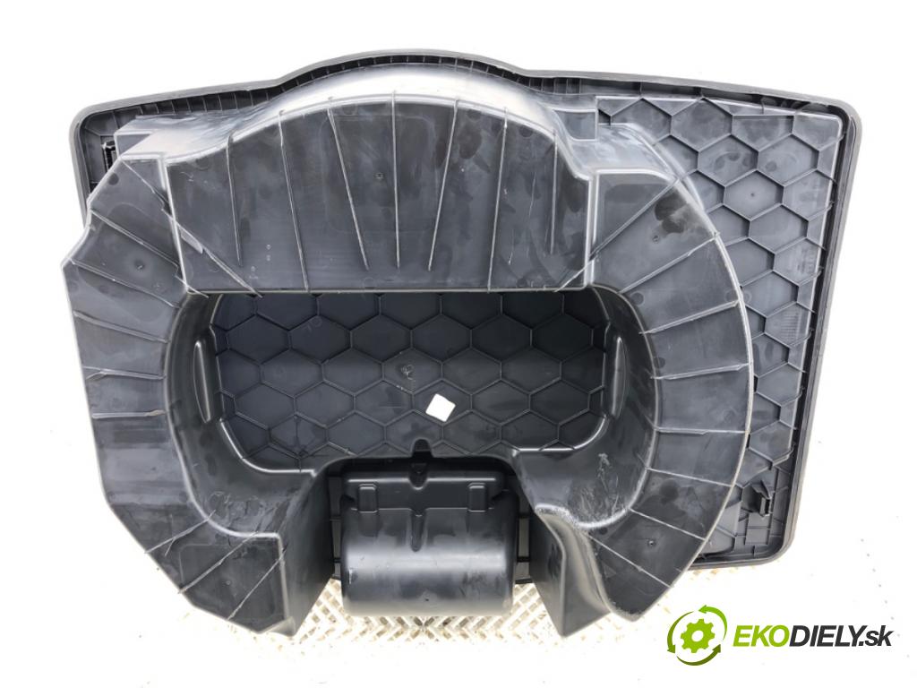 AUDI A6 C7 Kombi 2017 445 kW RS6 performance quattro 3993 vnitra kola NÁHRADNÍ: 4G9863547E