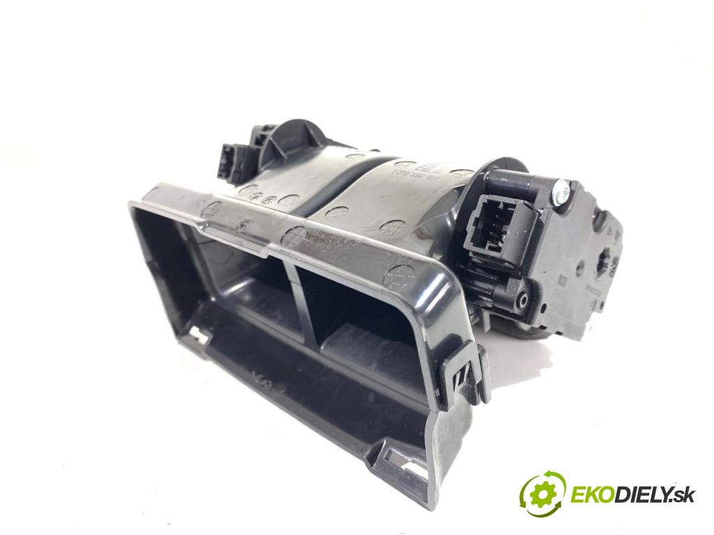 AUDI A6 C7 Kombi 2017 445 kW RS6 performance quattro 3993 přívod KANAŁ vzduchu 4G0857042D