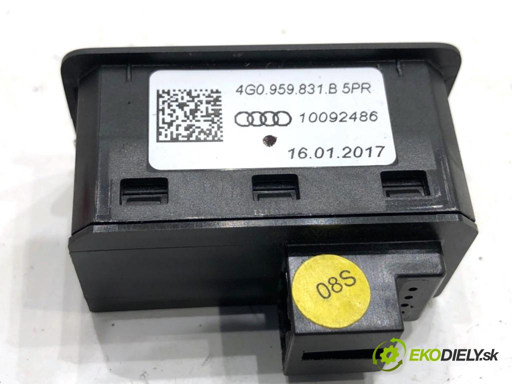AUDI A6 C7 Kombi 2017 445 kW RS6 performance quattro 3993 přepínač otevírání dveří 4G0959831B (Páčky pod volantem)