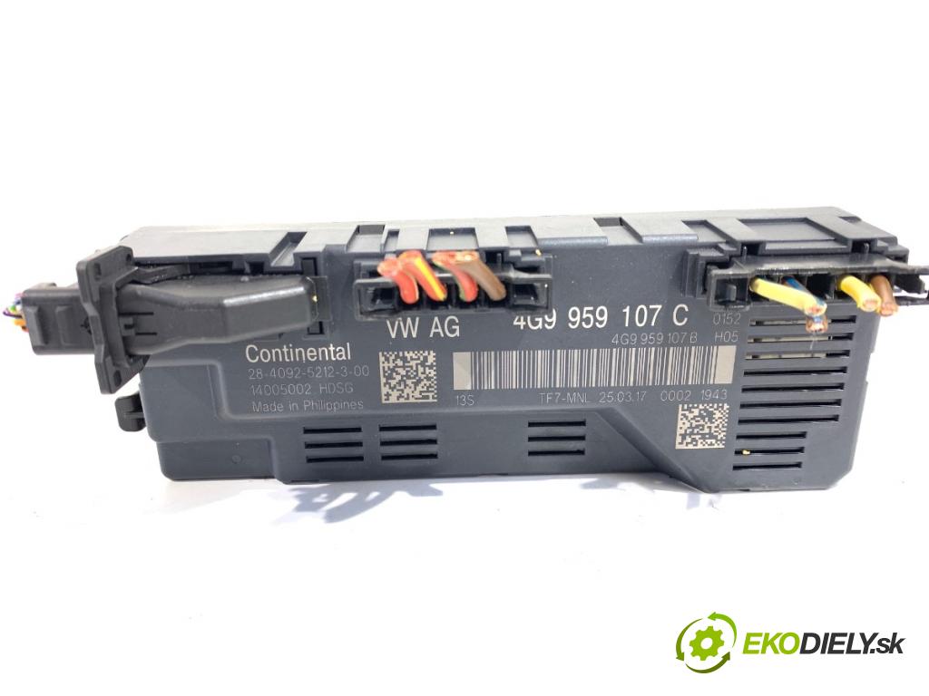 AUDI A6 C7 Kombi 2017 445 kW RS6 performance quattro 3993 modul dveří 4G9959107C