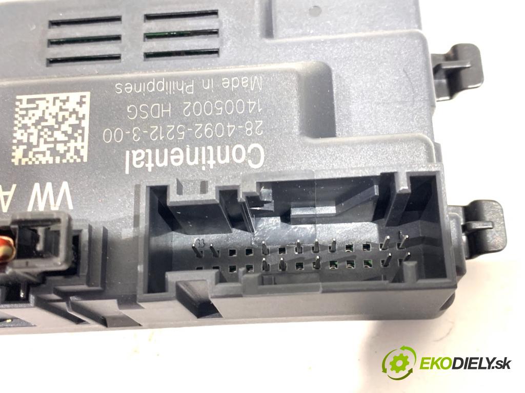 AUDI A6 C7 Kombi 2017 445 kW RS6 performance quattro 3993 modul dveří 4G9959107C