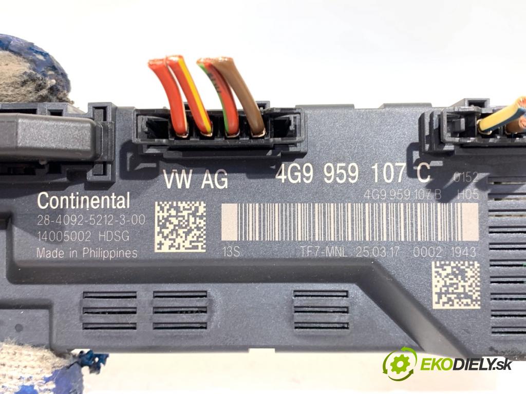 AUDI A6 C7 Kombi 2017 445 kW RS6 performance quattro 3993 modul dveří 4G9959107C