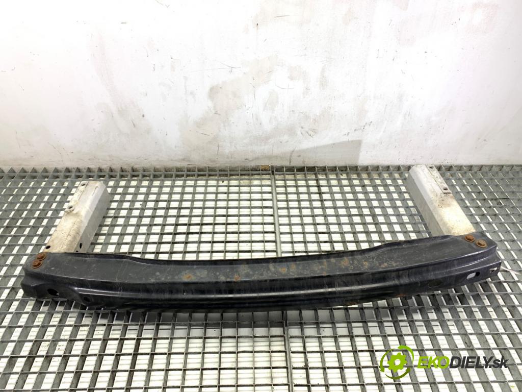 AUDI A4 B8 Kombi 2008 118 kW 1.8 TFSI 1798 výztuha nárazníka zadní část 8K0807331A (Zadní výztuha)