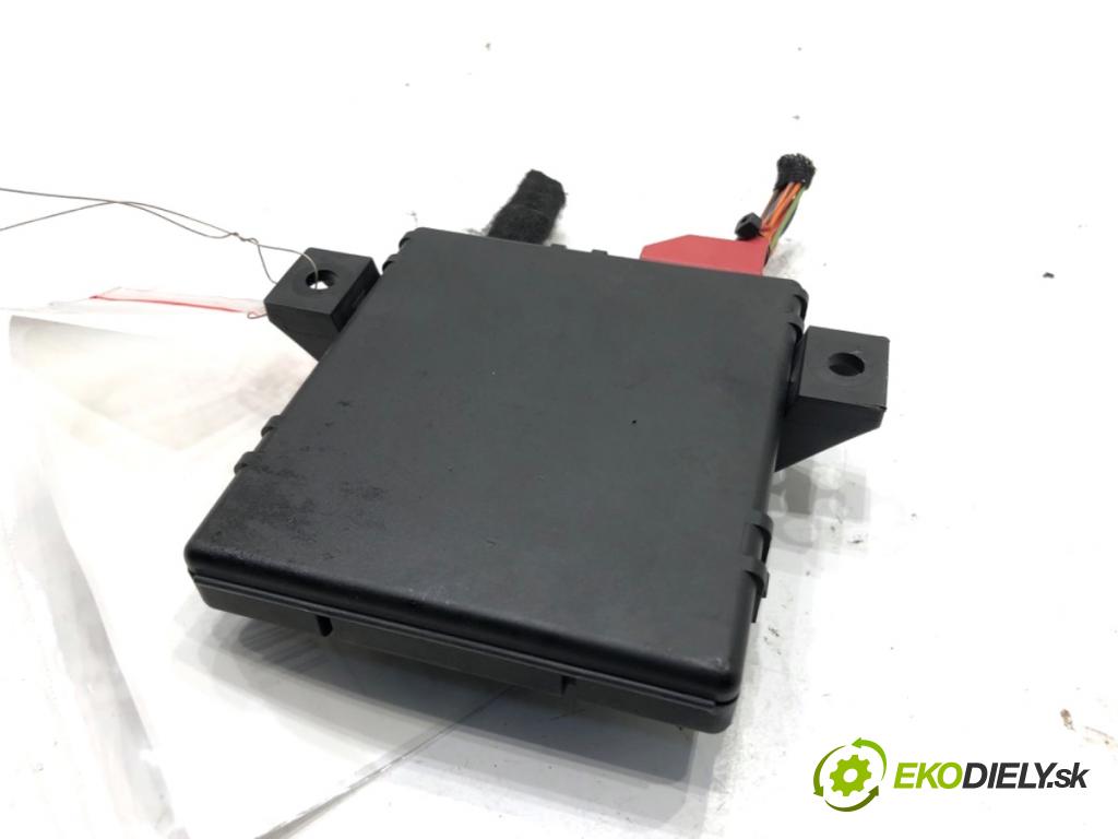 AUDI A4 B8 Kombi 2008 118 kW 1.8 TFSI 1798 Modul GATEWAY 8T0907468K