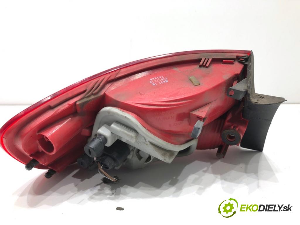 AUDI A4 B8 Kombi 2008 118 kW 1.8 TFSI 1798 Svetlo pravy zad