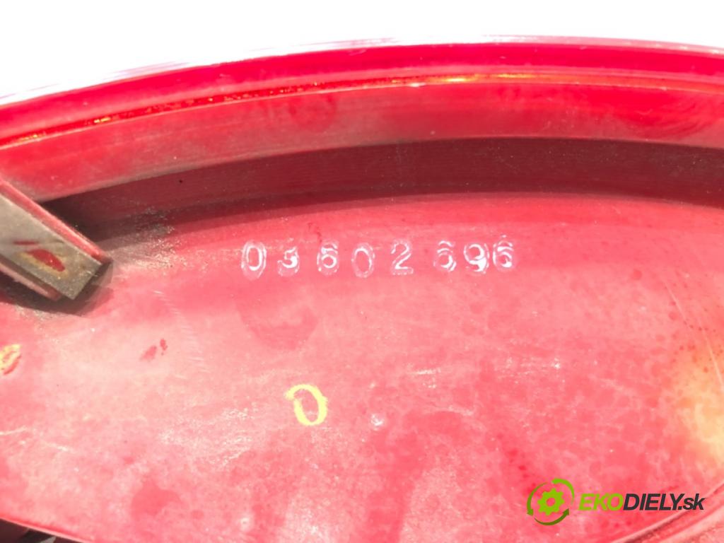 AUDI A4 B8 Kombi 2008 118 kW 1.8 TFSI 1798 Svetlo ľavy zad