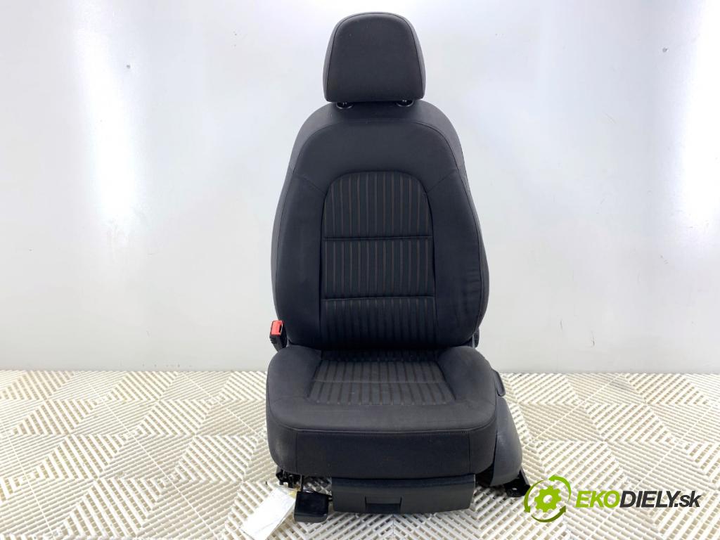 AUDI A4 B8 Kombi 2008 118 kW 1.8 TFSI 1798 Sedadlo ľavy predný 