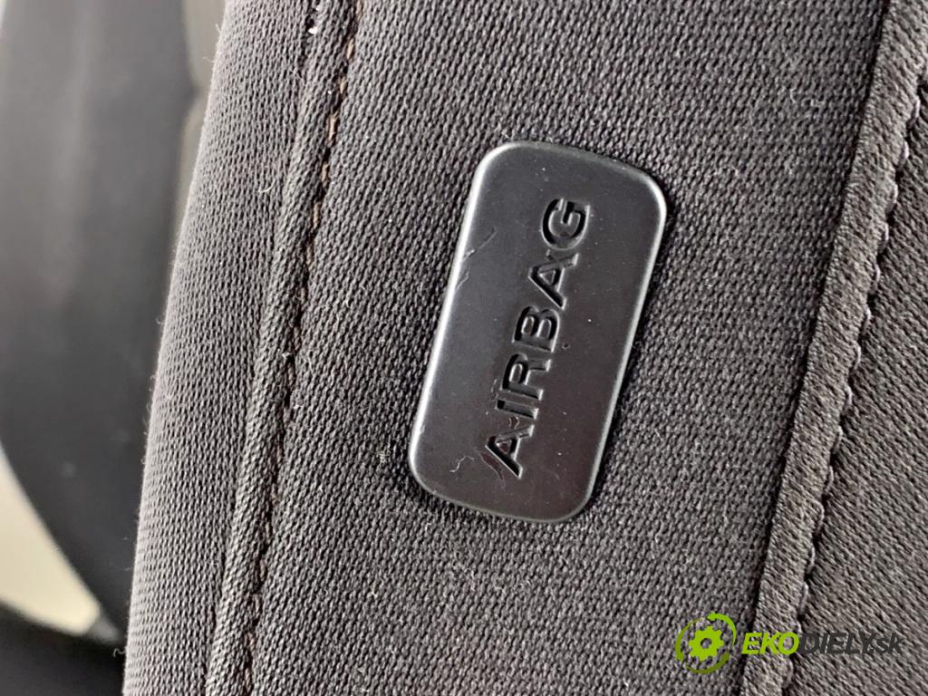 AUDI A4 B8 Kombi 2008 118 kW 1.8 TFSI 1798 Sedadlo ľavy predný