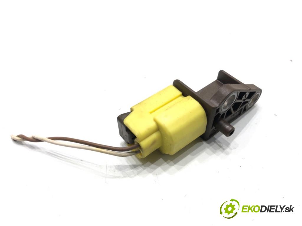 AUDI A4 B8 Kombi 2008 118 kW 1.8 TFSI 1798 Snímač nárazu 8K0959651 (Snímač nárazu)