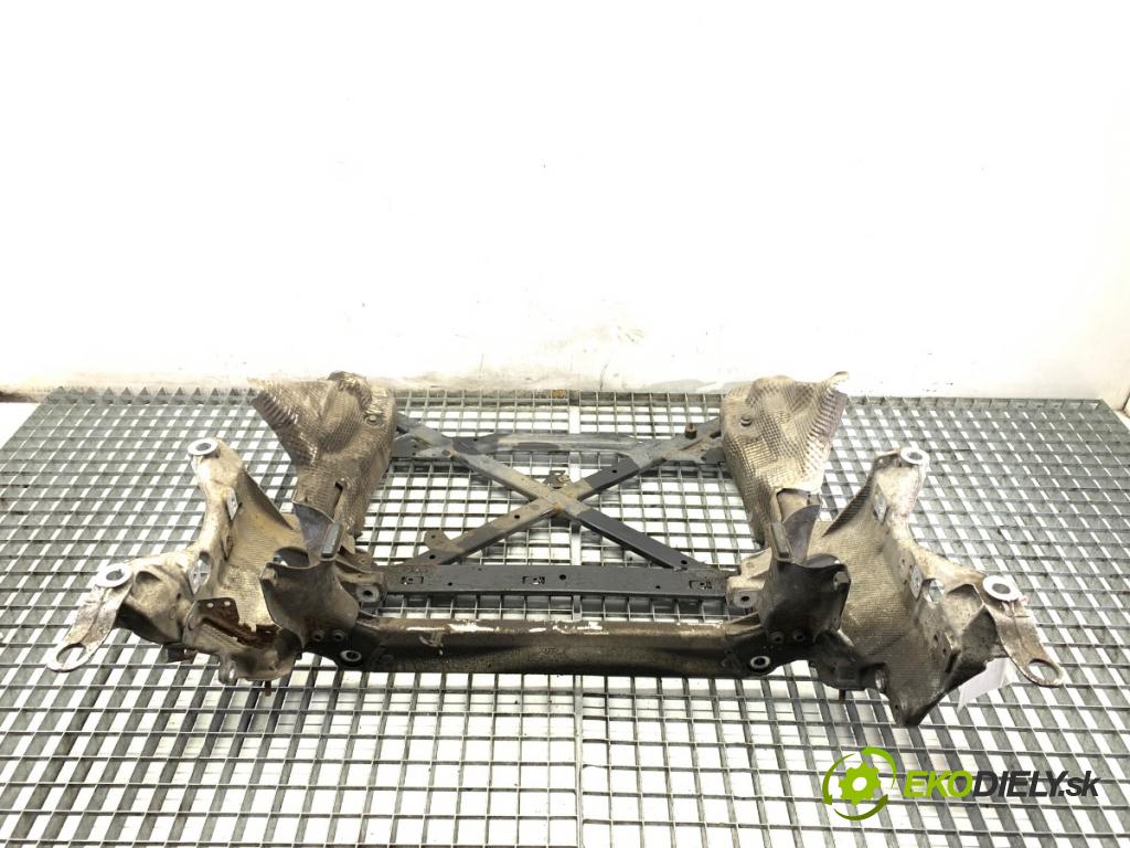 AUDI A4 B8 Kombi 2008 118 kW 1.8 TFSI 1798 výztuha pod motor  (Přední výztuha)
