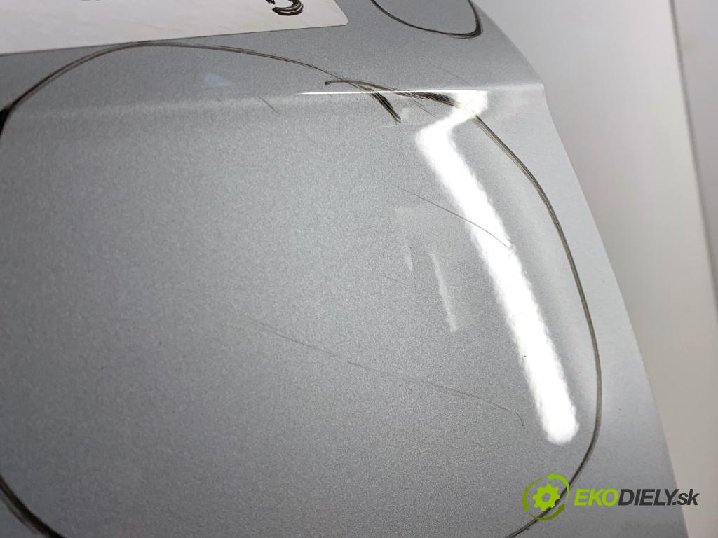 AUDI A4 B8 Kombi 2008 118 kW 1.8 TFSI 1798 Dvere pravy predný