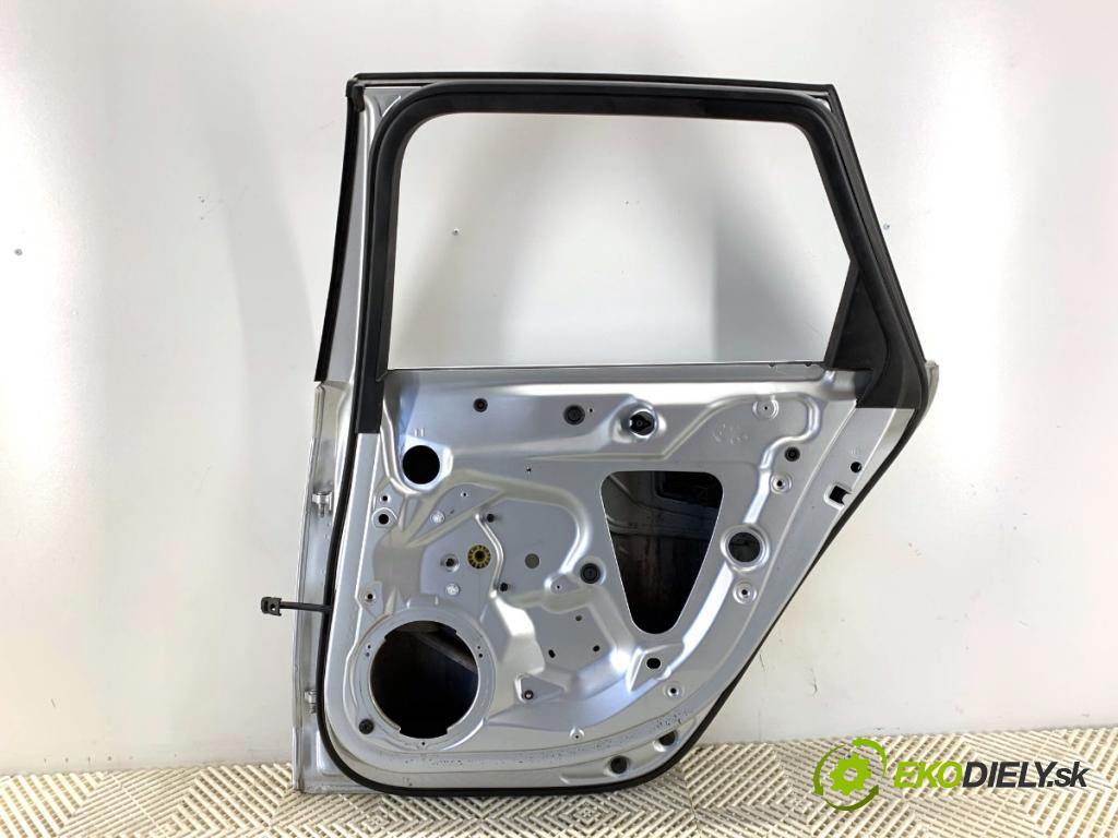 AUDI A4 B8 Kombi 2008 118 kW 1.8 TFSI 1798 Dvere pravy zad