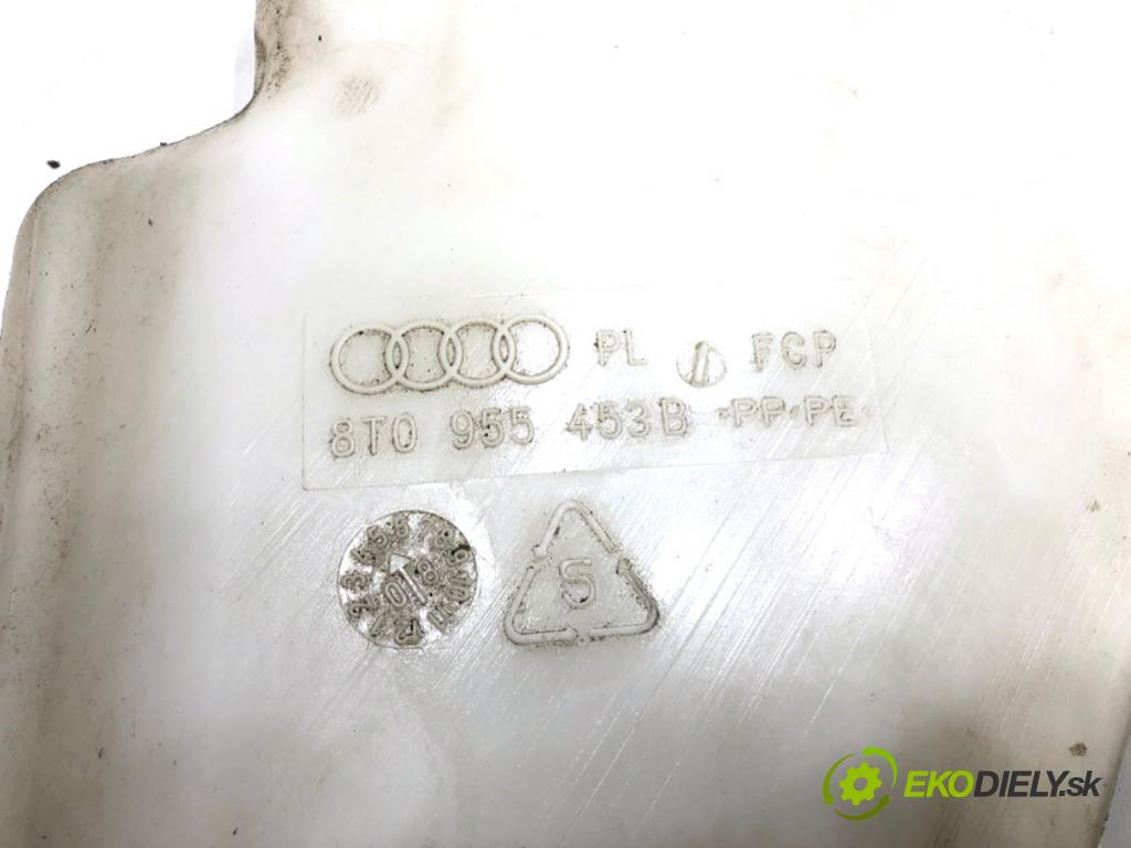 AUDI A4 B8 Kombi 2008 118 kW 1.8 TFSI 1798 Nádržka ostrekovačov 8T0955453B 8T1955463B