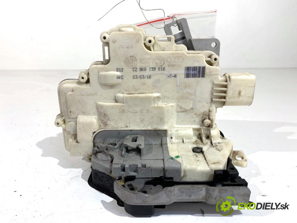 AUDI A4 B8 Kombi 2008 118 kW 1.8 TFSI 1798 zámok Dvere pravy zad 8K0839016