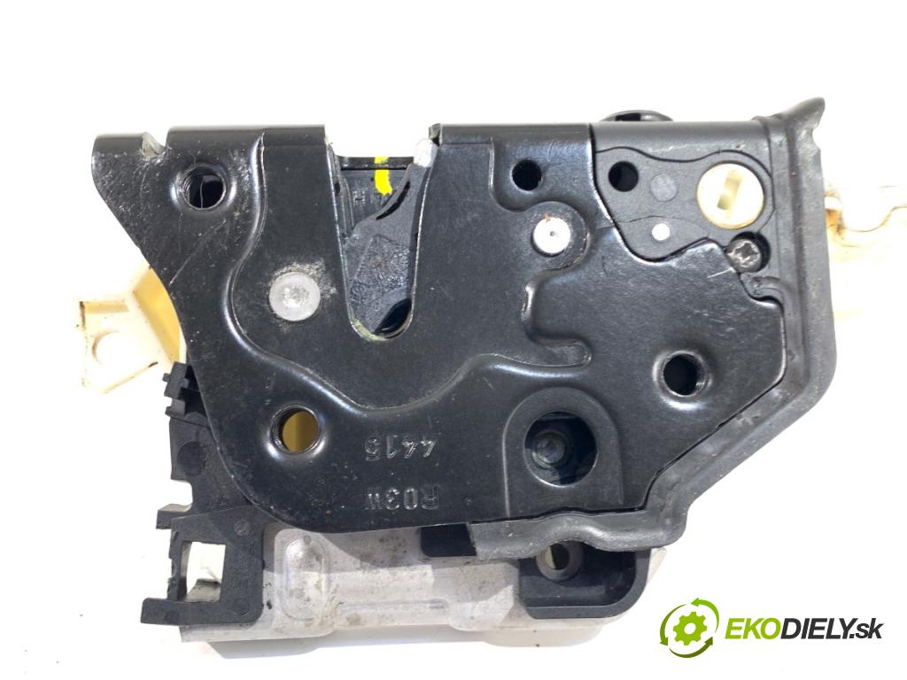AUDI A4 B8 Kombi 2008 118 kW 1.8 TFSI 1798 zámok Dvere pravy zad 8K0839016