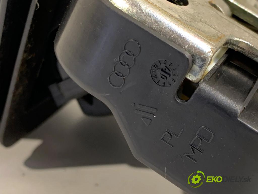 AUDI A4 B8 Kombi 2008 118 kW 1.8 TFSI 1798 zámok dverí zad
