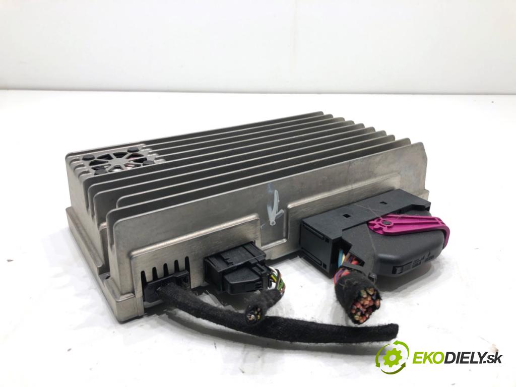 AUDI A4 B8 Kombi 2008 118 kW 1.8 TFSI 1798 Zosilňovač 8T0035223T (Zosilňovač)