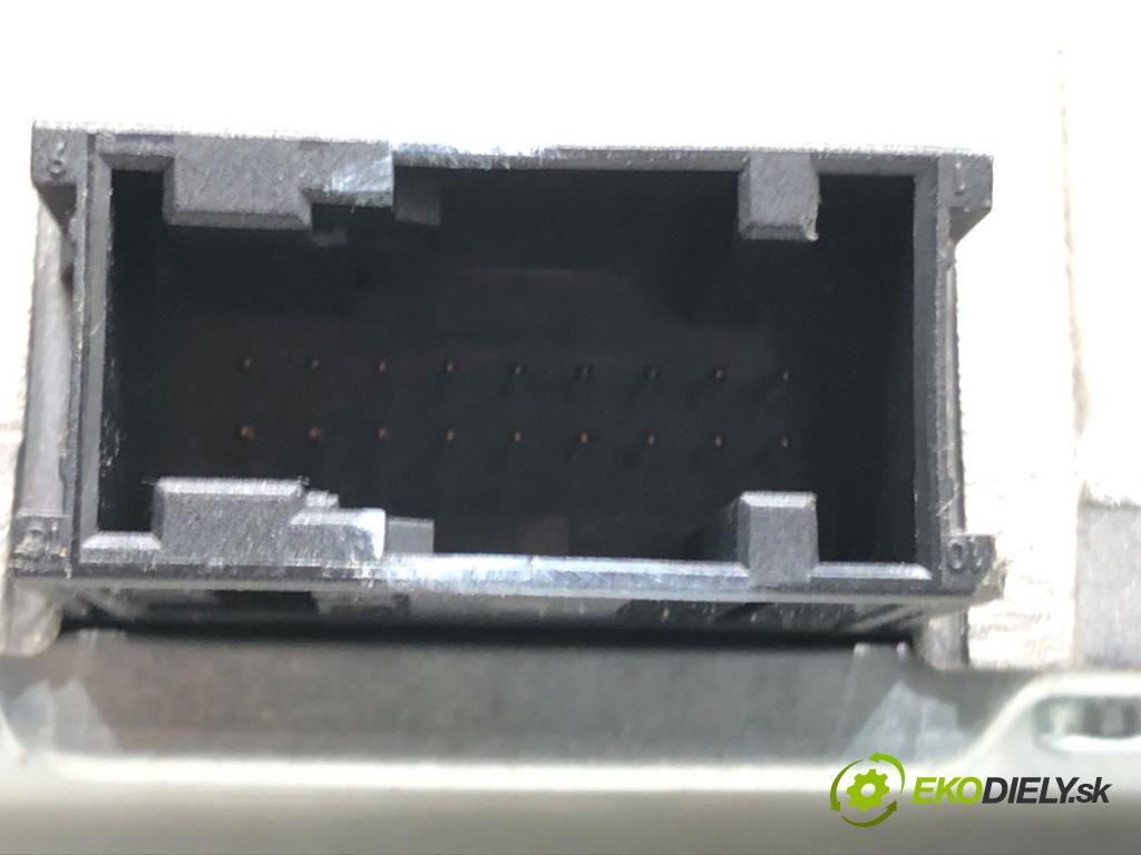 AUDI A4 B8 Kombi 2008 118 kW 1.8 TFSI 1798 Zosilňovač 8T0035223T (Zosilňovač)