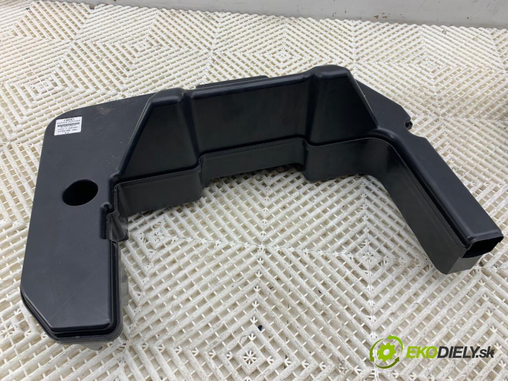 AUDI A4 B8 Kombi 2008 118 kW 1.8 TFSI 1798 subwoofer 8K9035382A (Audio zariadenie)