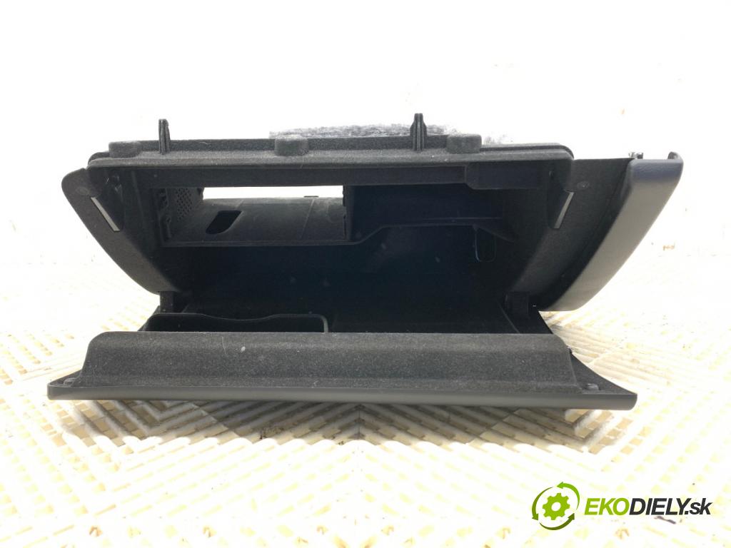 AUDI A4 B8 Kombi 2008 118 kW 1.8 TFSI 1798 Priehradka, kastlík spolujazdca 8K1857035A (Priehradka (kastlík))