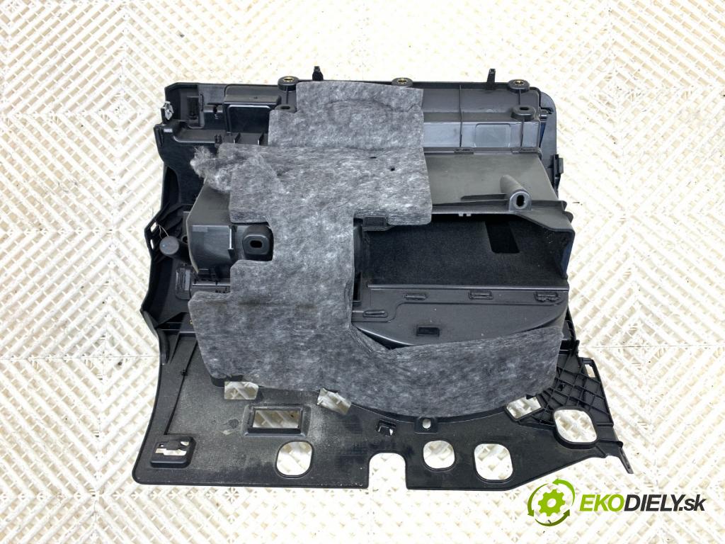 AUDI A4 B8 Kombi 2008 118 kW 1.8 TFSI 1798 Priehradka, kastlík spolujazdca 8K1857035A (Priehradka (kastlík))