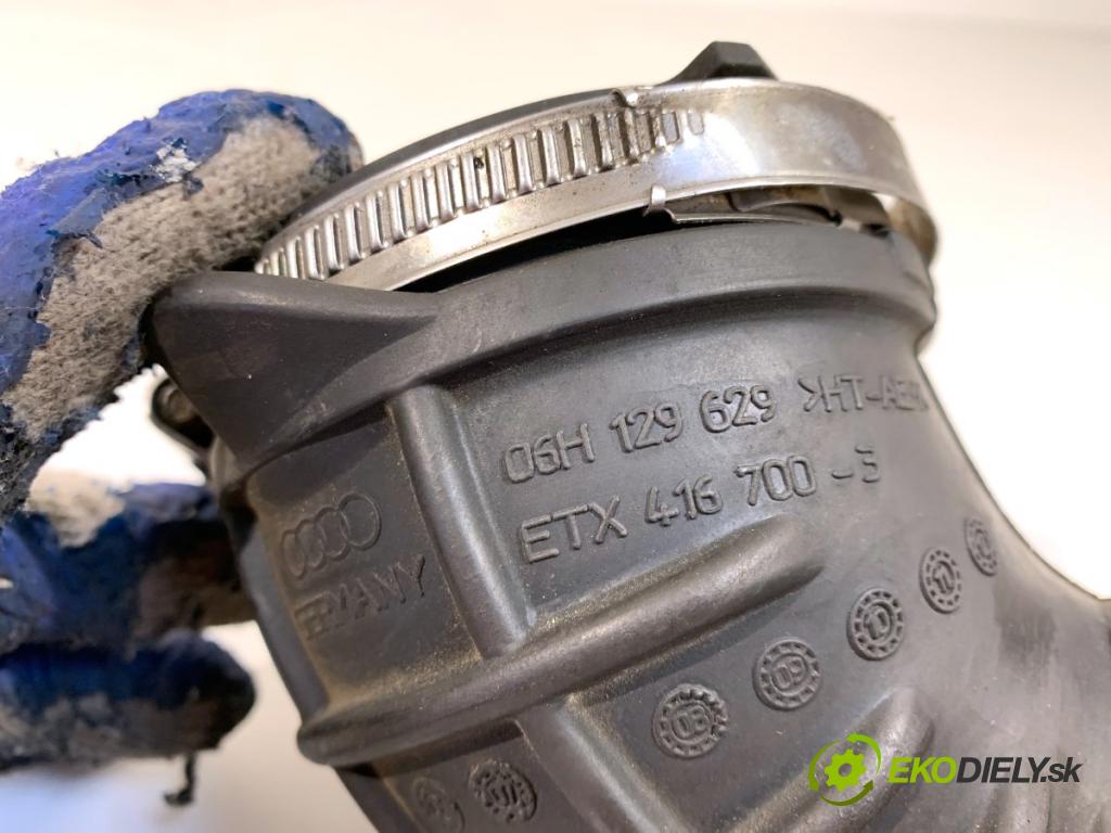 AUDI A4 B8 Kombi 2008 118 kW 1.8 TFSI 1798 Rúra vzduchu 06H129629