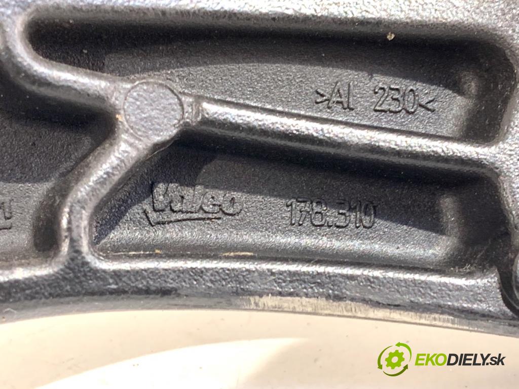 AUDI A4 B8 Kombi 2008 118 kW 1.8 TFSI 1798 Rameno stierače predný