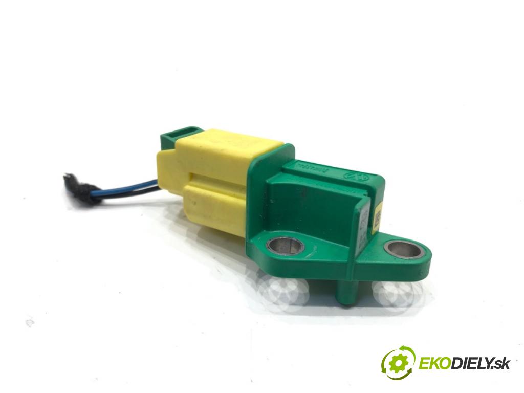 AUDI A4 B8 Kombi 2008 118 kW 1.8 TFSI 1798 Snímač nárazu 1K0909606C (Snímač nárazu)